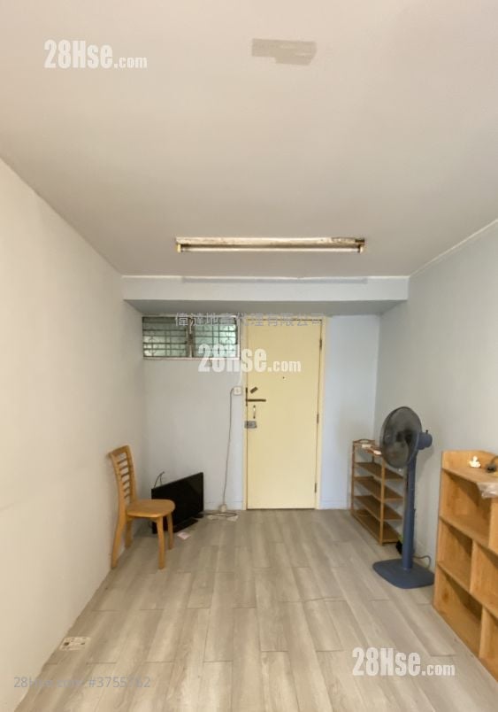 天平村 售盘 2 房 348 平方尺