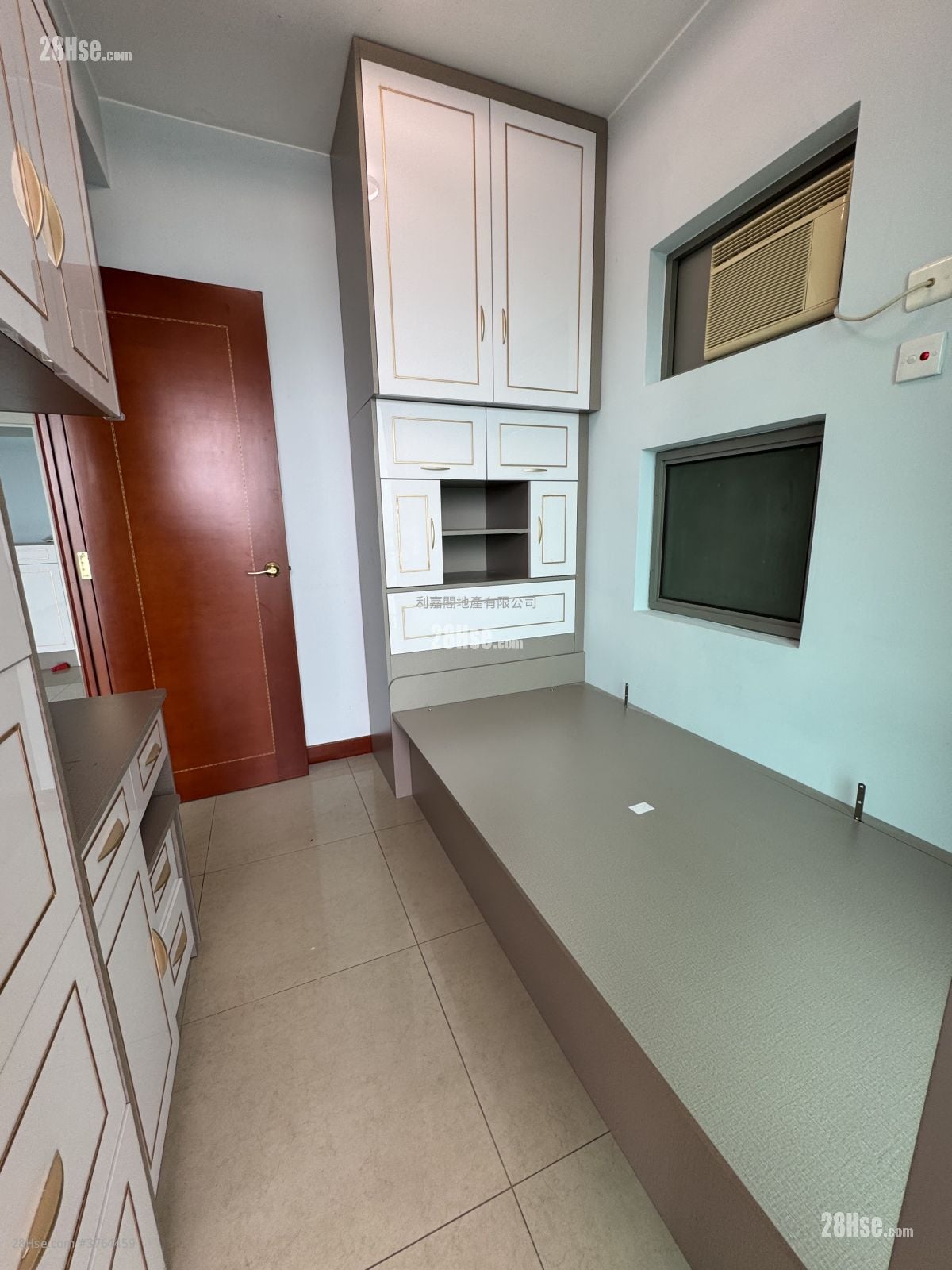 The Merton Sell 2 Bedrooms , 1 Bathroom 482 ft²