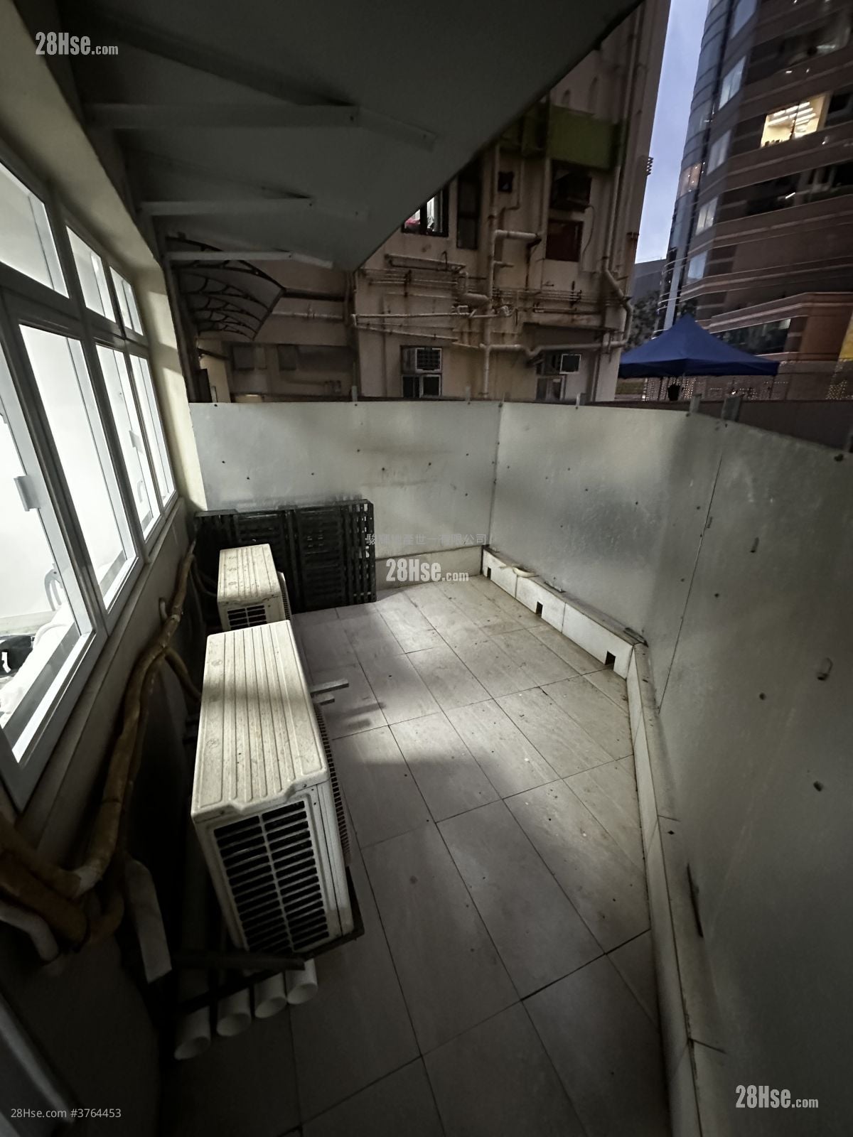 Prat Mansions Rental 1 Bedroom , 1 Bathroom 401 ft²