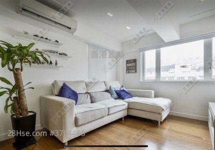 侨冠大厦 售盘 2 房 538 平方尺