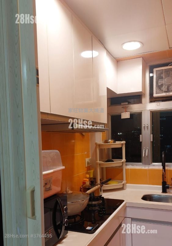 Fortune Court Sell 2 Bedrooms , 1 Bathroom