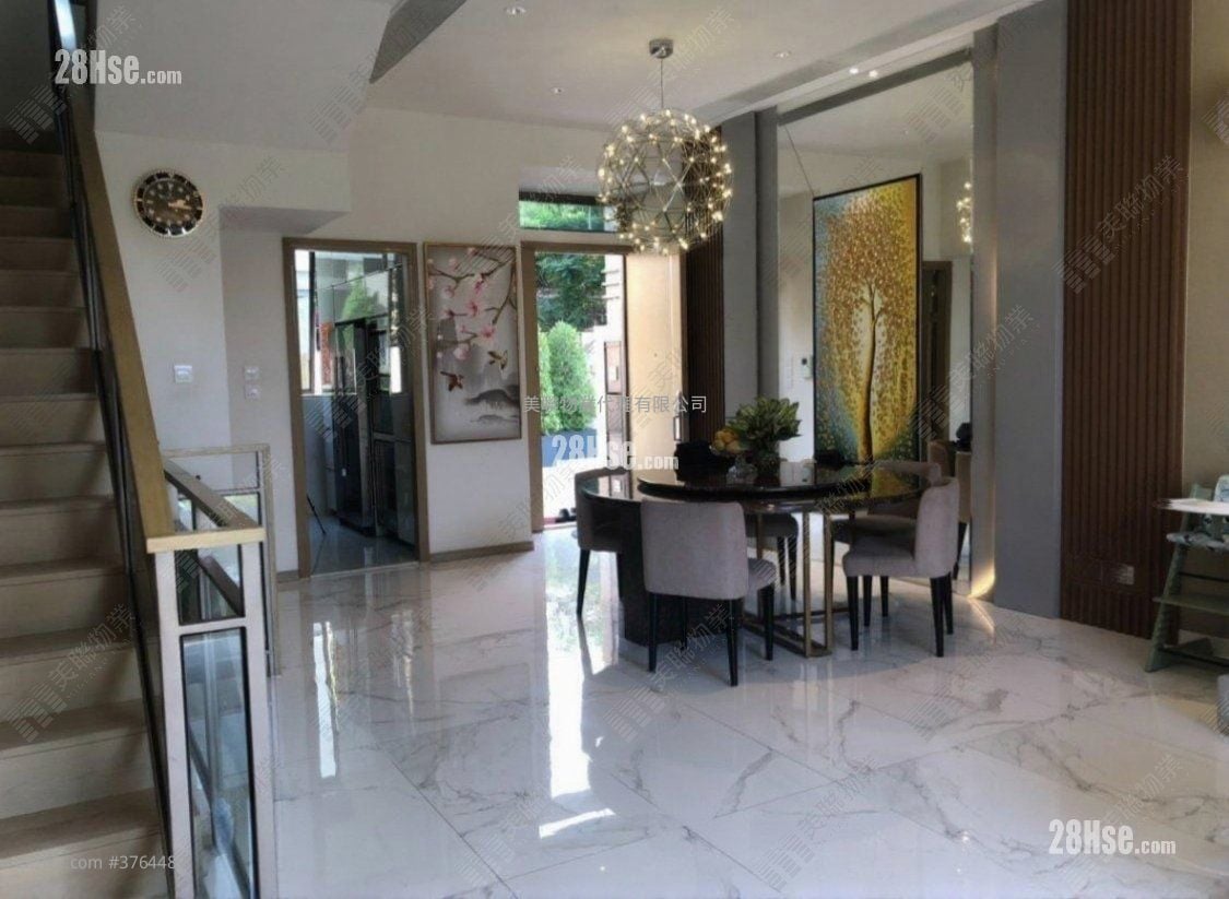79Ftankwaitsuenroad Sell 5+ Bedrooms , 4 Bathrooms 1,986 ft²