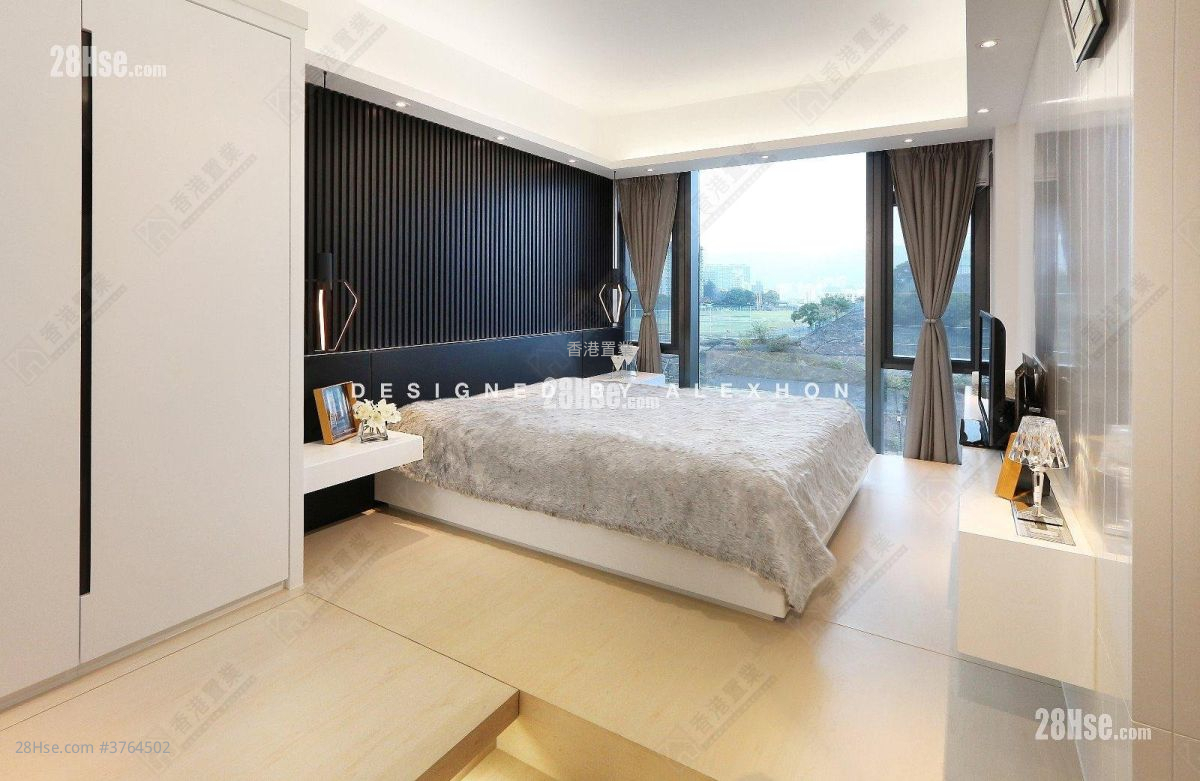 Ultima Sell 3 Bedrooms , 2 Bathrooms 1,154 ft²