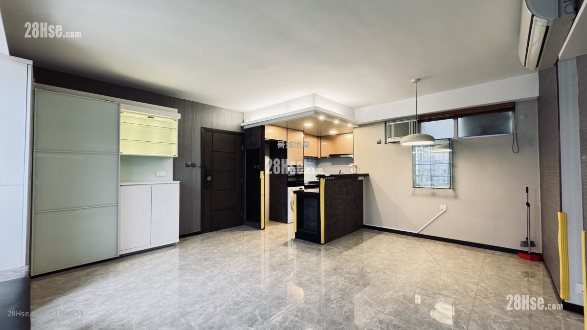 Hong Kong Garden Sell 2 Bedrooms , 2 Bathrooms 792 ft²
