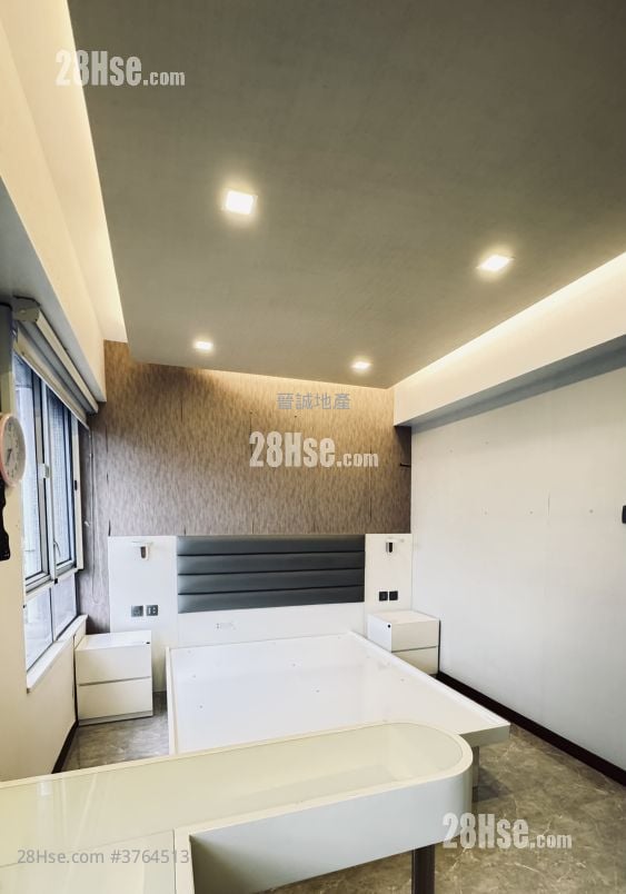 Hong Kong Garden Sell 2 Bedrooms , 2 Bathrooms 792 ft²