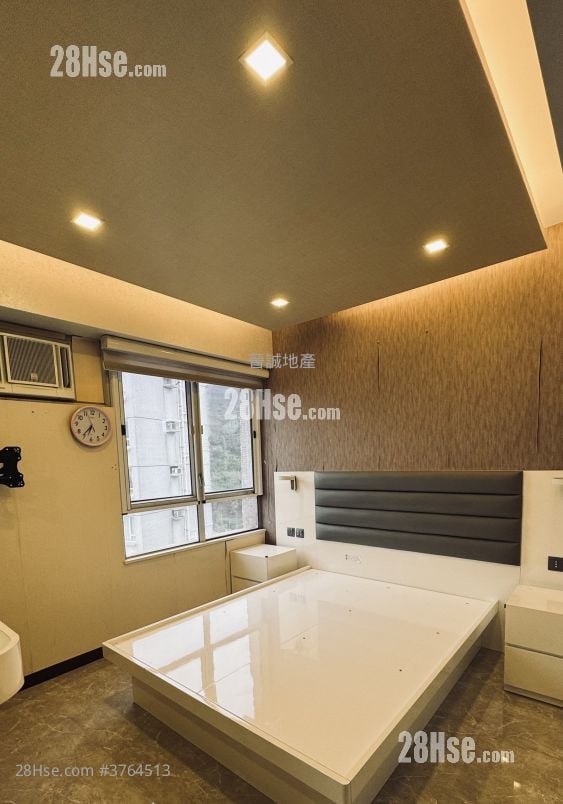 Hong Kong Garden Sell 2 Bedrooms , 2 Bathrooms 792 ft²