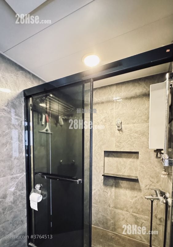 Hong Kong Garden Sell 2 Bedrooms , 2 Bathrooms 792 ft²