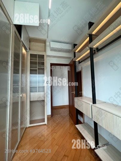 No.1 Ho Man Tin Hill Sell 3 Bedrooms , 2 Bathrooms 1,046 ft²