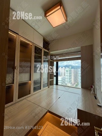 No.1 Ho Man Tin Hill Sell 3 Bedrooms , 2 Bathrooms 1,046 ft²