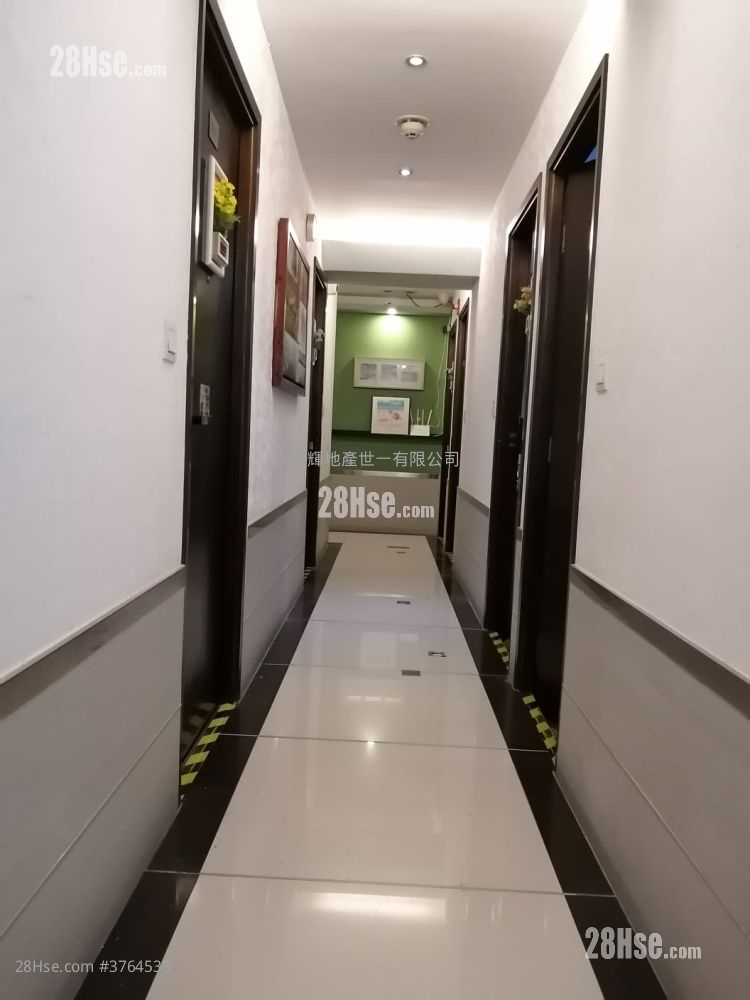 Alhambra Building Sell 5+ Bedrooms , 5+ Bathrooms 1,107 ft²