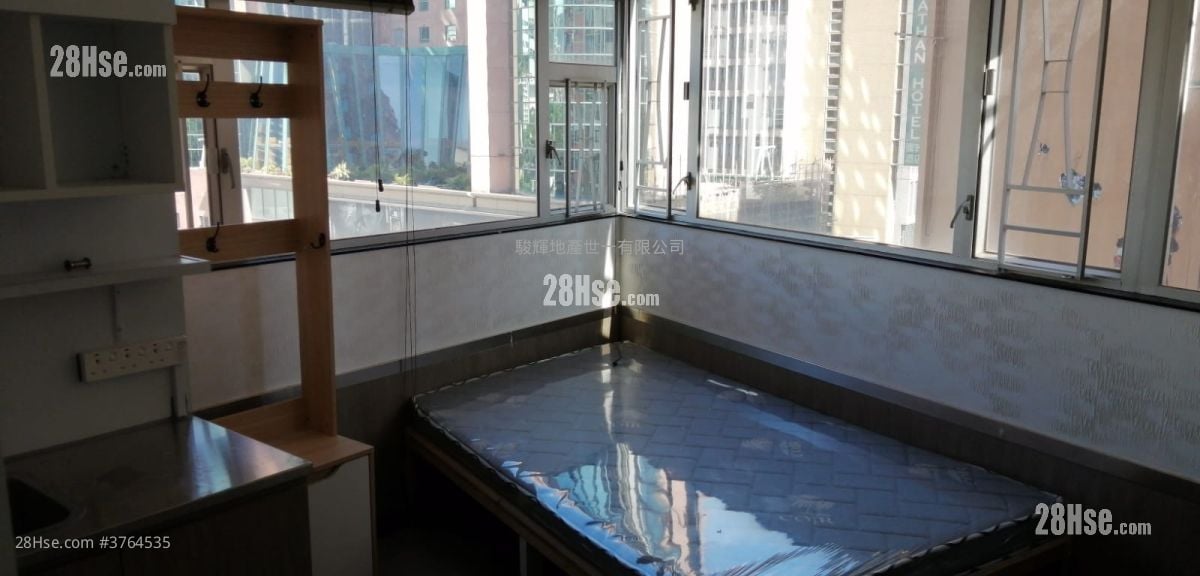 Alhambra Building Sell 5+ Bedrooms , 5+ Bathrooms 1,107 ft²