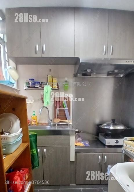 Sheung Chui Court Sell 2 Bedrooms 511 ft²