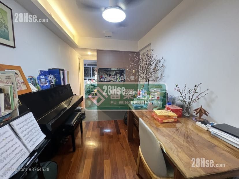 Mansion Court Sell 2 Bedrooms , 1 Bathroom 572 ft²