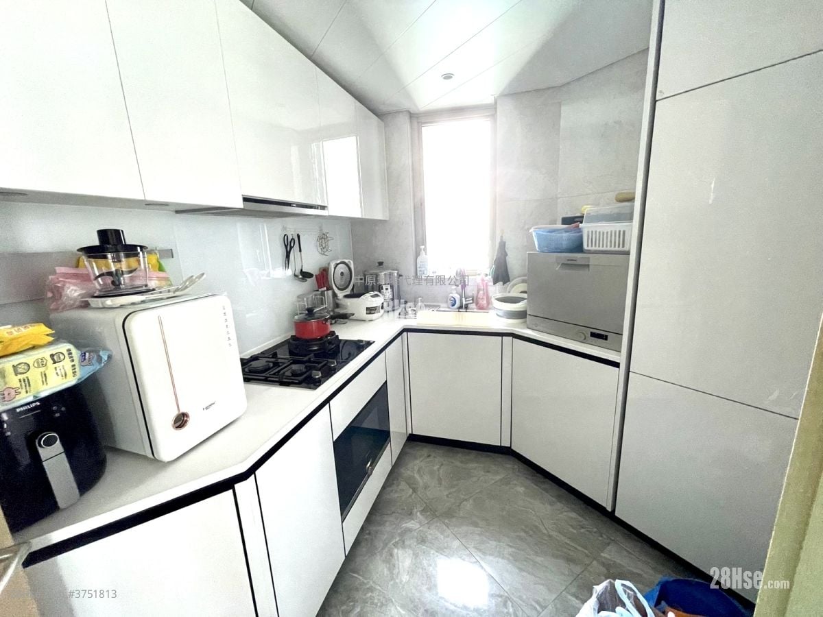 Ocean Marini Sell 3 Bedrooms 616 ft²