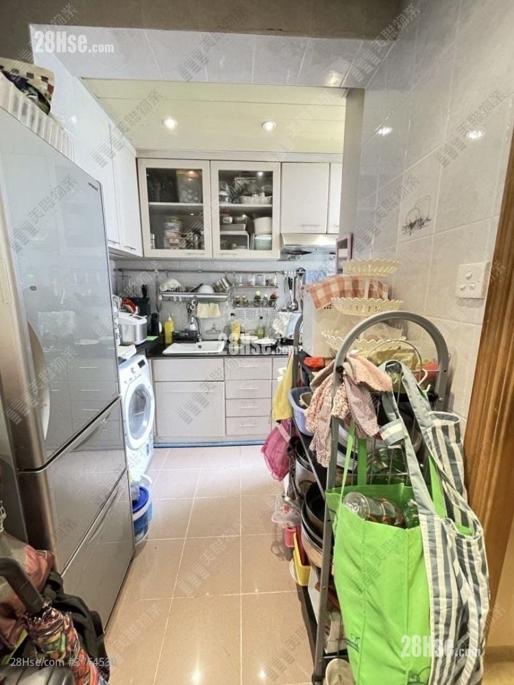 雍盛苑 售盘 2 房 640 平方尺