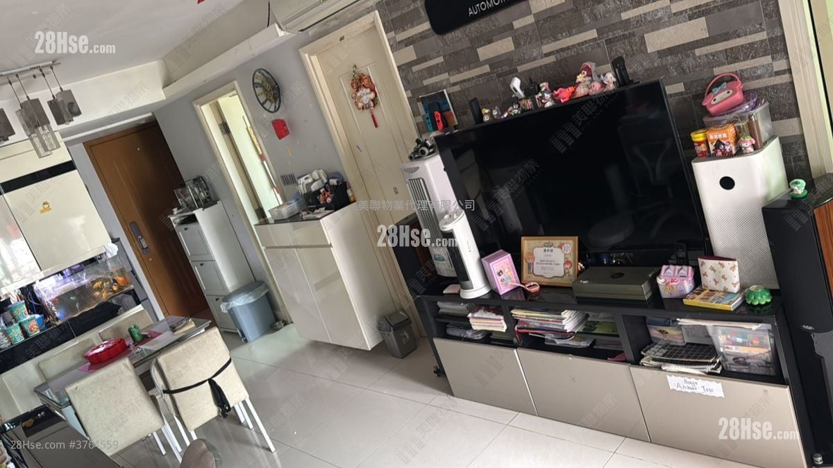 Central Park Towers Sell 2 Bedrooms , 1 Bathroom 510 ft²