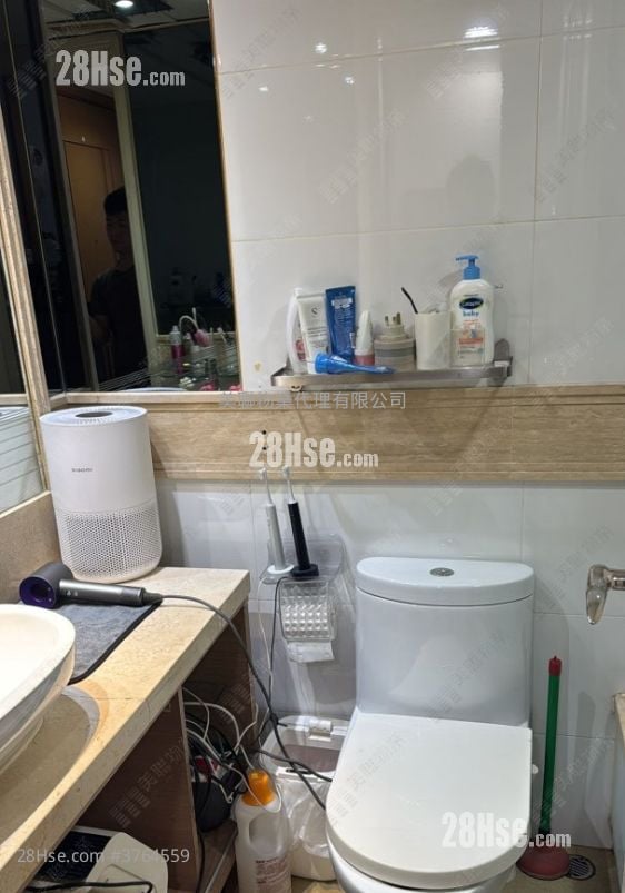 Central Park Towers Sell 2 Bedrooms , 1 Bathroom 510 ft²