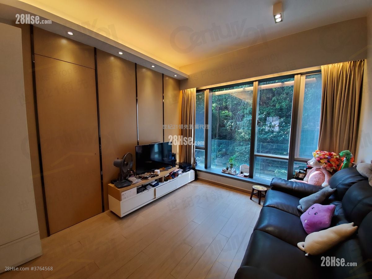 Homantin Hillside Sell 3 Bedrooms , 1 Bathroom 735 ft²