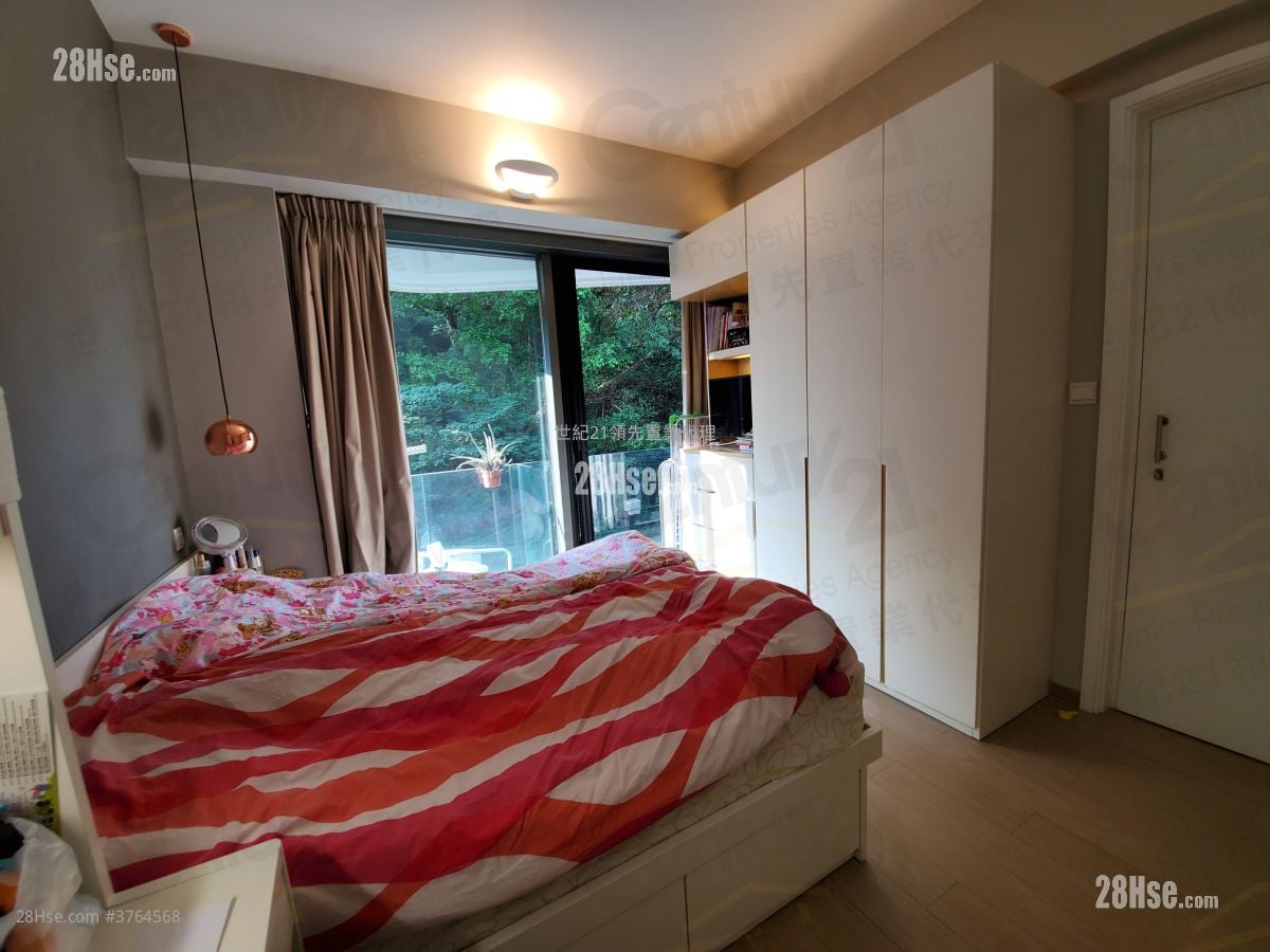 Homantin Hillside Sell 3 Bedrooms , 1 Bathroom 735 ft²