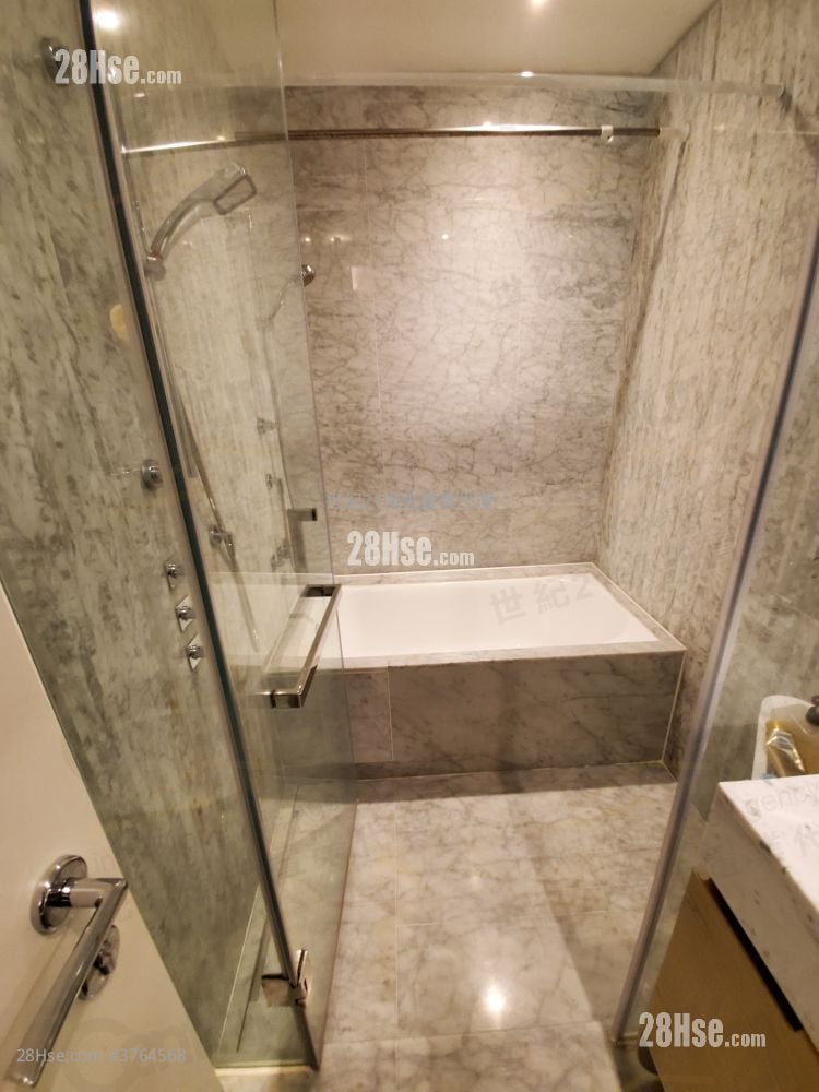 Homantin Hillside Sell 3 Bedrooms , 1 Bathroom 735 ft²