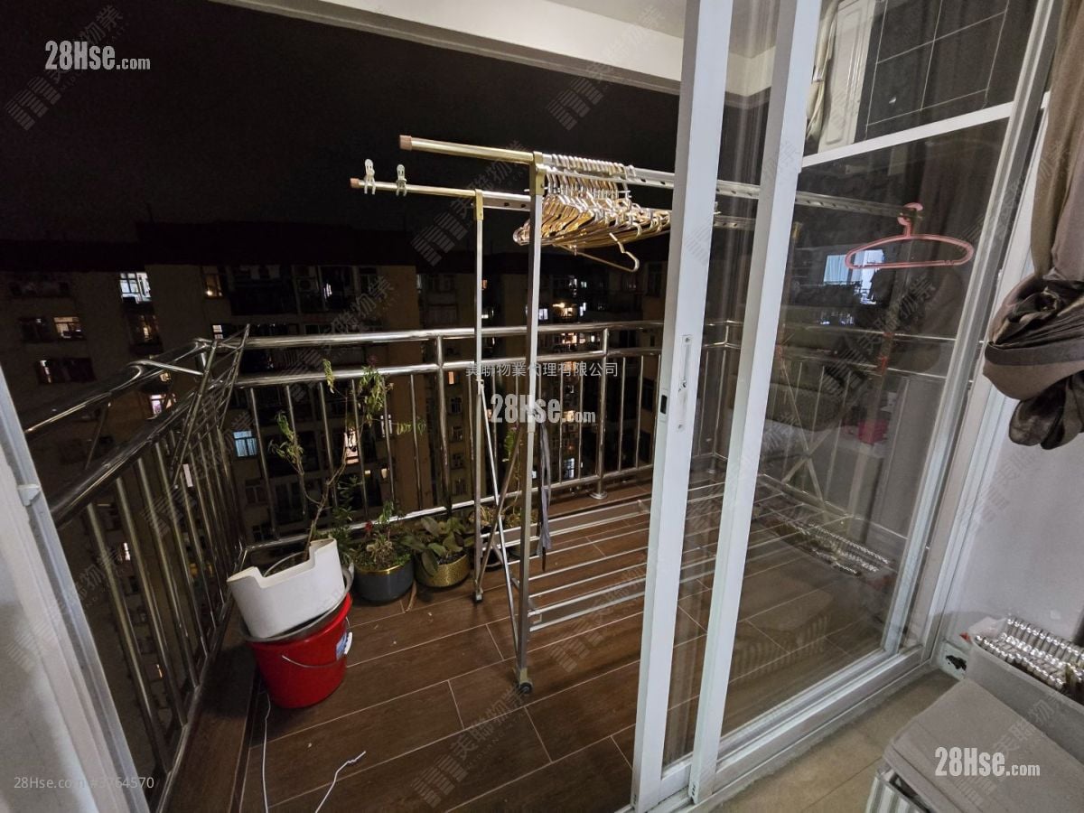 美孚新邨 售盘 3 房 , 2 浴室 793 平方尺