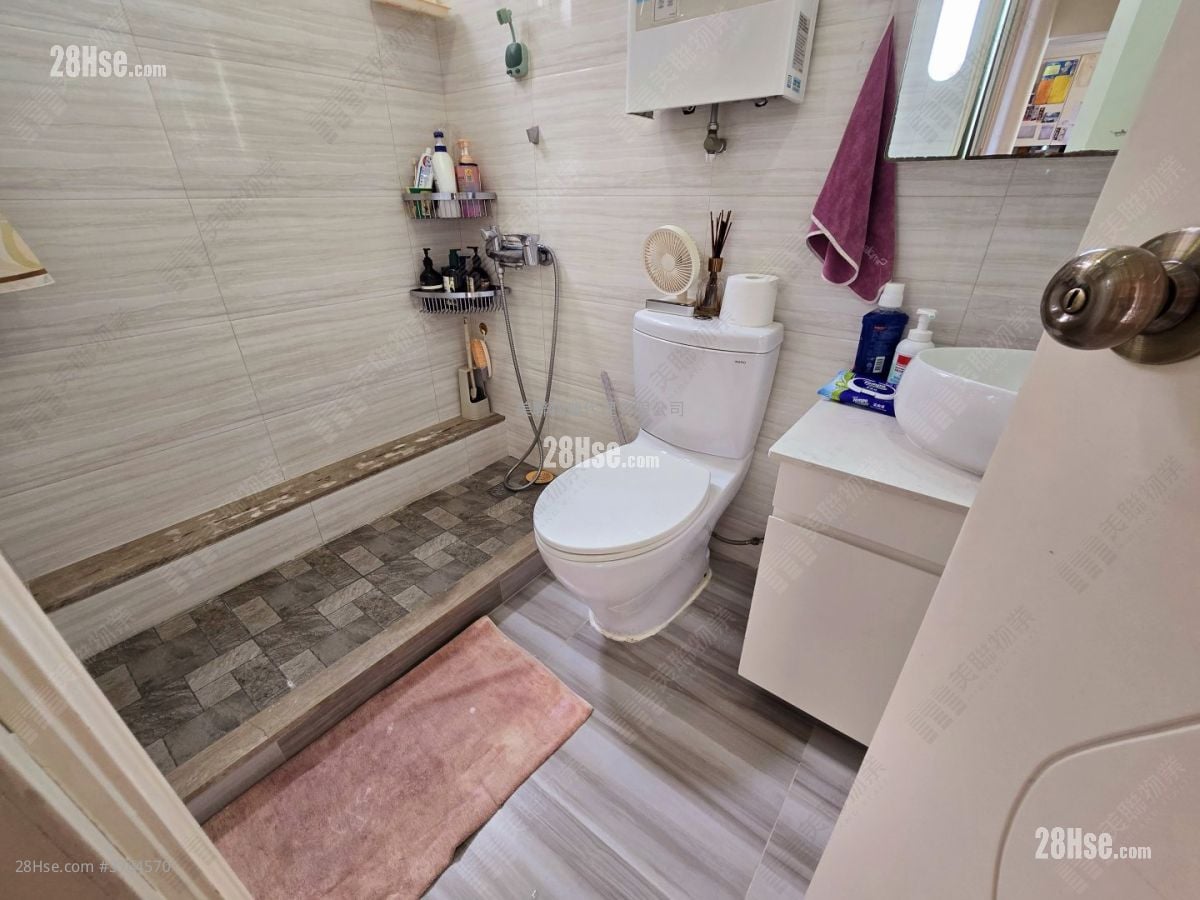 美孚新邨 售盘 3 房 , 2 浴室 793 平方尺