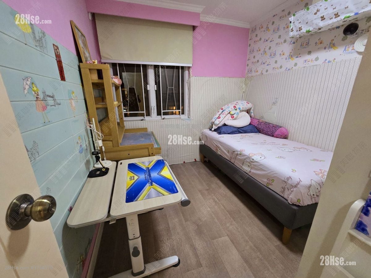 美孚新邨 售盘 3 房 , 2 浴室 793 平方尺