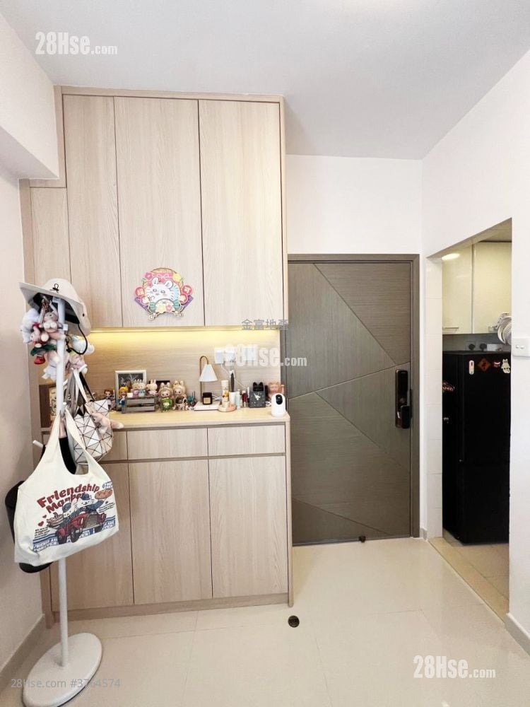 Winner Centre Sell 260 ft²