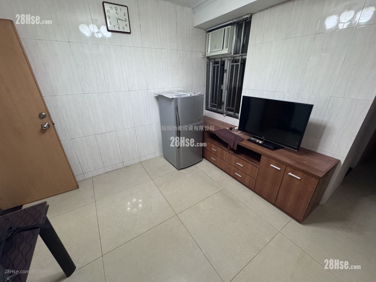 Folkland Mansion Sell 3 Bedrooms , 1 Bathroom 394 ft²