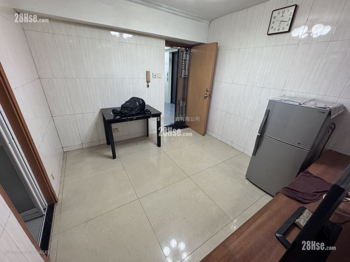 Folkland Mansion Sell 3 Bedrooms , 1 Bathroom 394 ft²