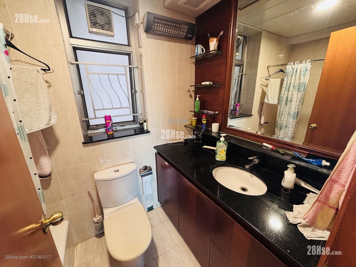 Sorrento Sell 3 Bedrooms , 2 Bathrooms 781 ft²