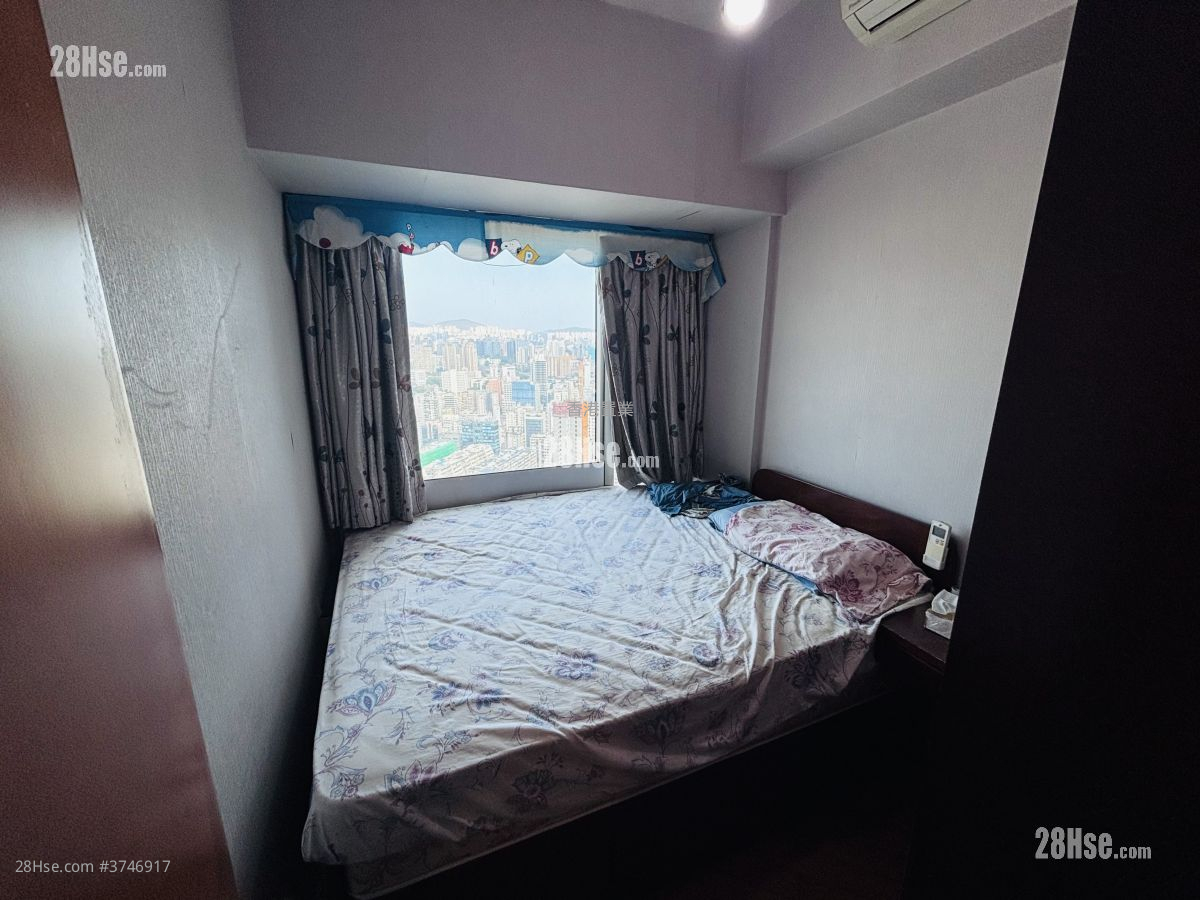 Sorrento Sell 3 Bedrooms , 2 Bathrooms 781 ft²