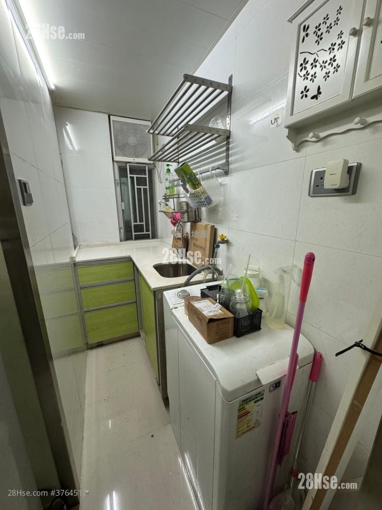 Winner Centre Sell Studio , 1 Bathroom 254 ft²
