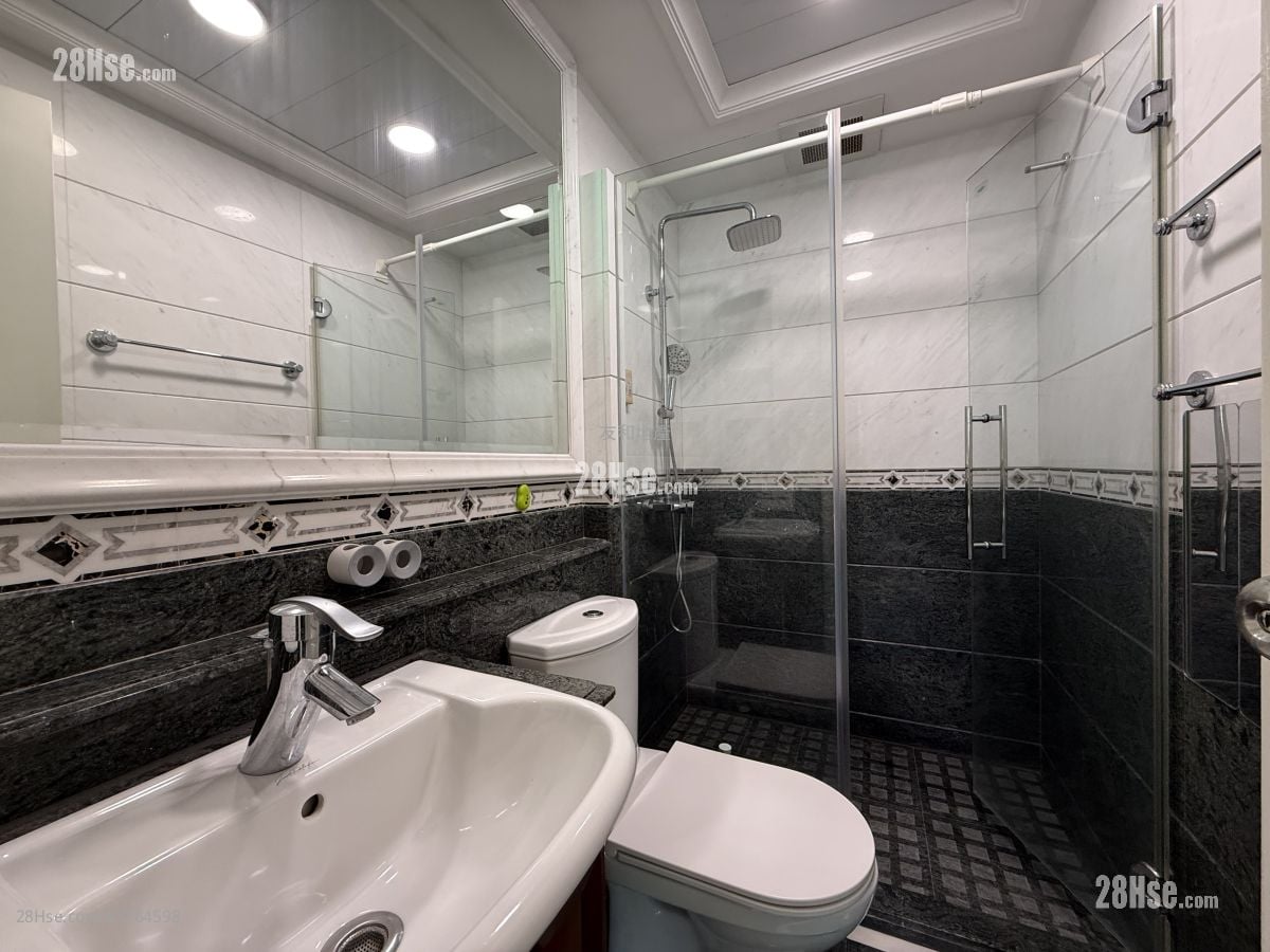 嘉皇台 售盘 4 房 , 3 浴室 1,039 平方尺