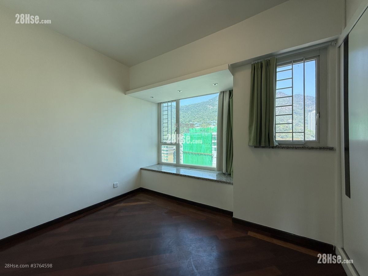 嘉皇台 售盘 4 房 , 3 浴室 1,039 平方尺