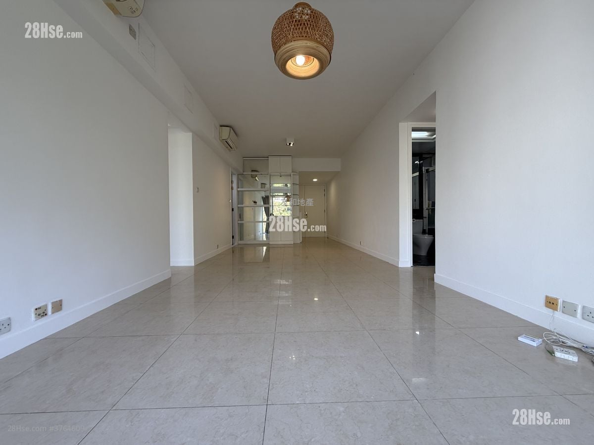 One Beacon Hill Sell 4 Bedrooms , 3 Bathrooms 1,047 ft²