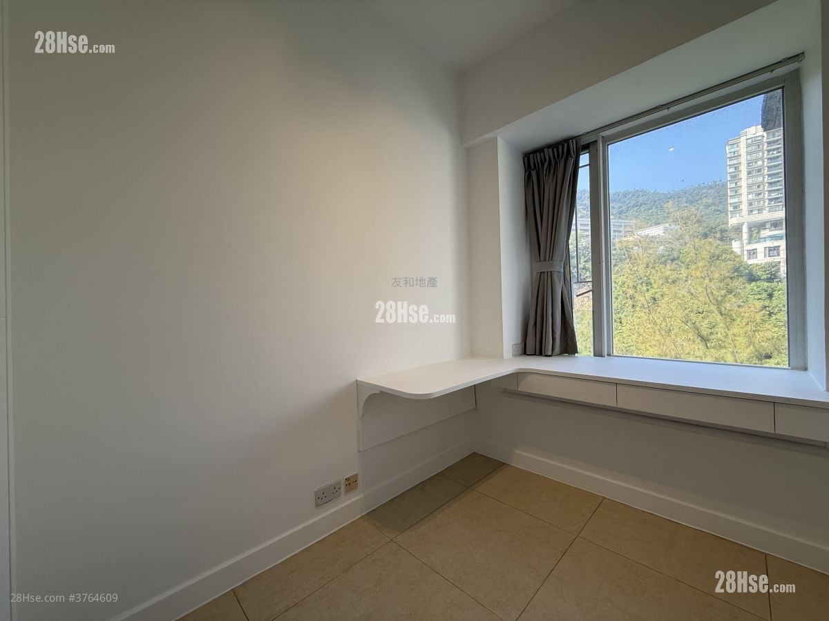 One Beacon Hill Sell 4 Bedrooms , 3 Bathrooms 1,047 ft²