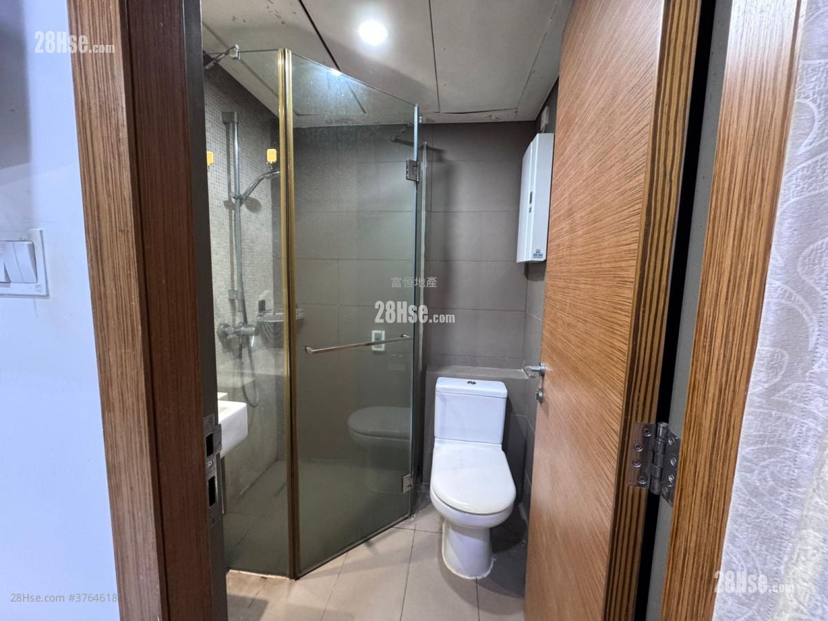 芜湖居 租盘 开放式间隔 , 1 浴室 241 平方尺