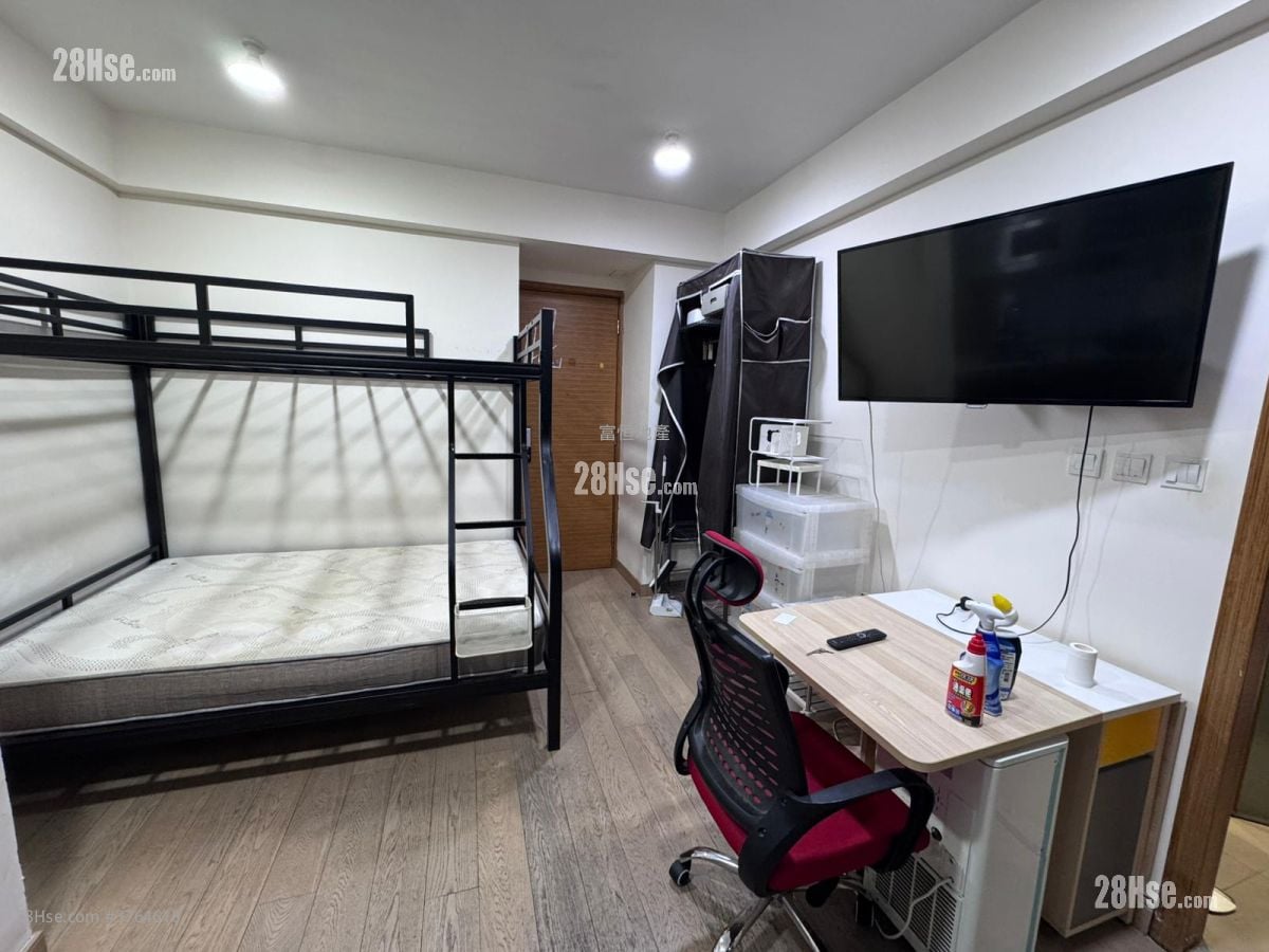 芜湖居 租盘 开放式间隔 , 1 浴室 241 平方尺