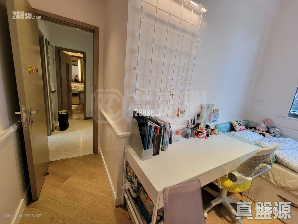 The Wings Sell 5+ Bedrooms , 5+ Bathrooms 1,570 ft²