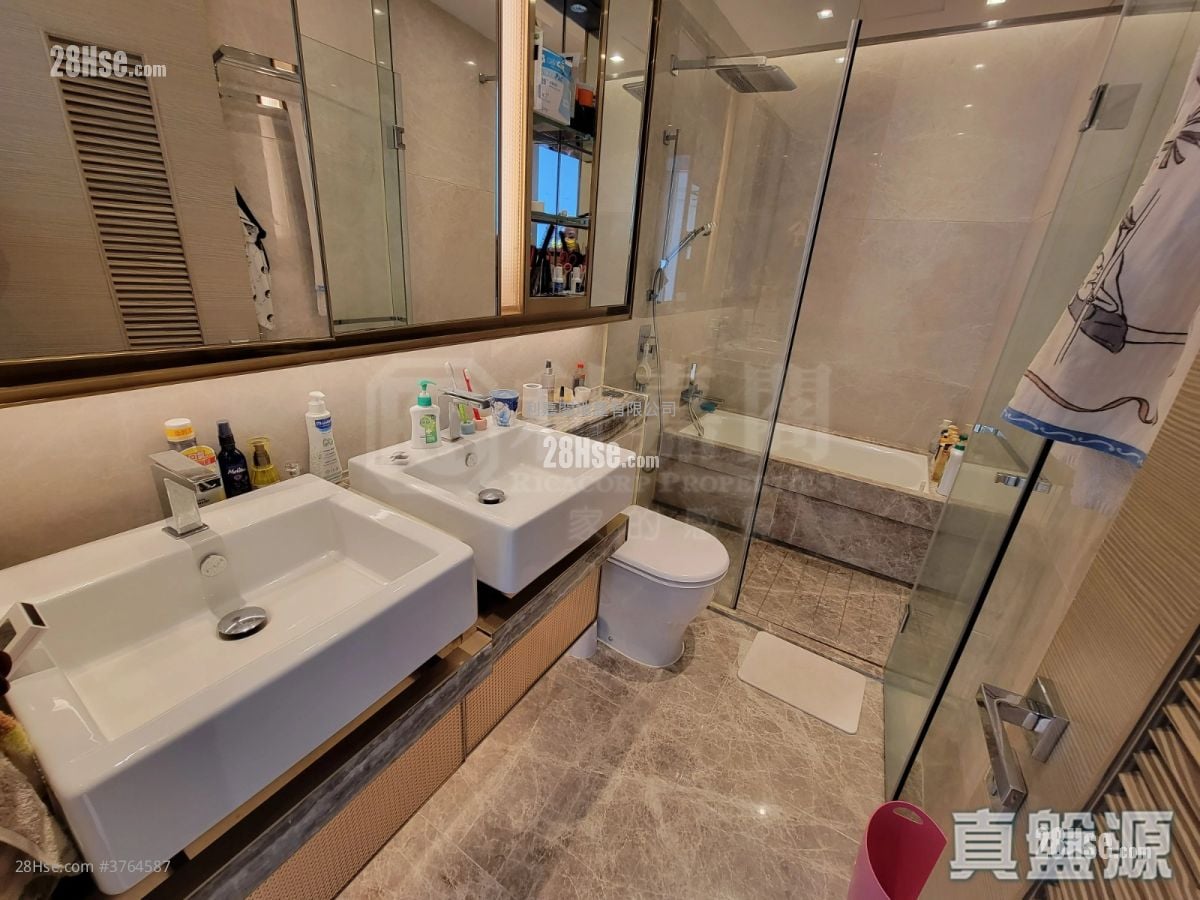 The Wings Sell 5+ Bedrooms , 5+ Bathrooms 1,570 ft²