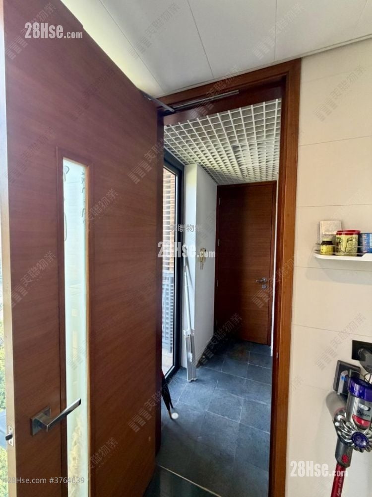 The Westminster Terrace Sell 4 Bedrooms , 5+ Bathrooms 2,413 ft²