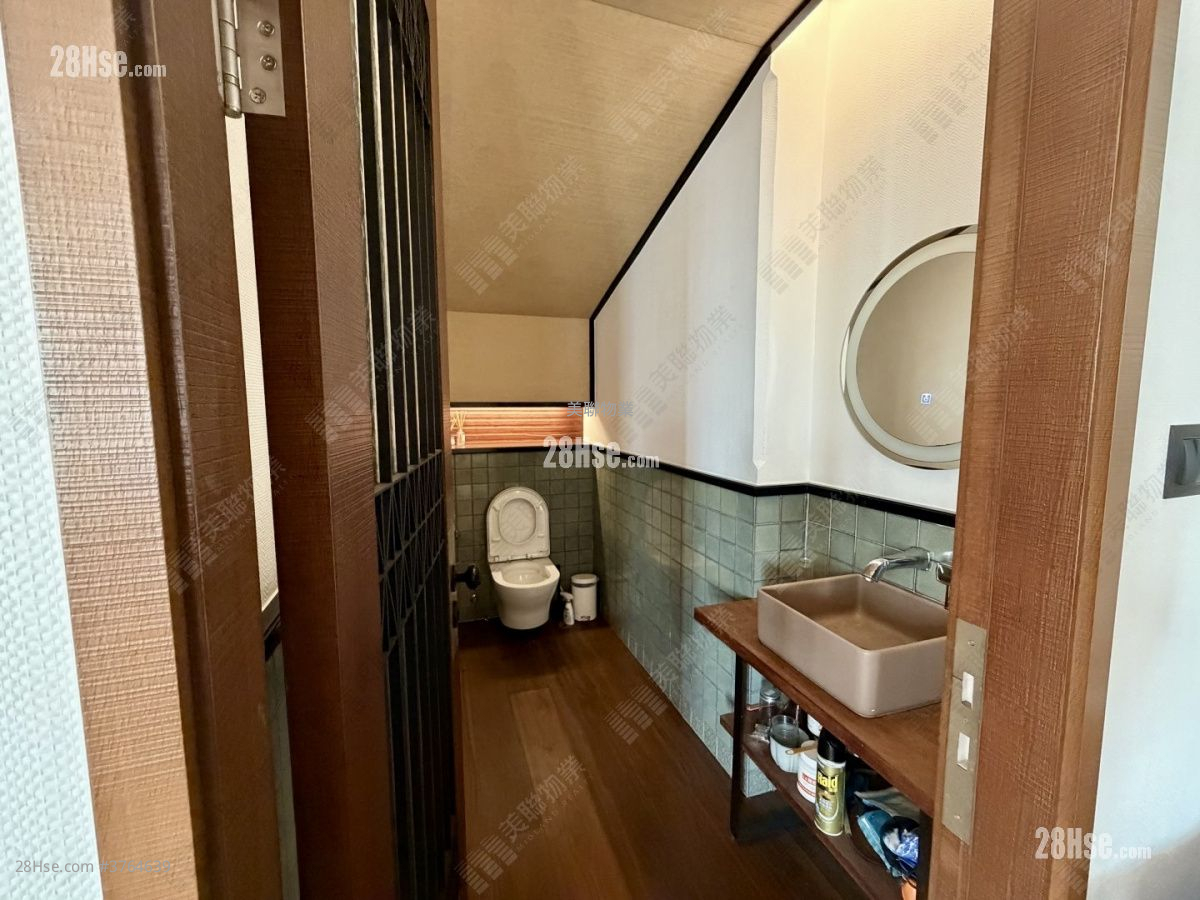 The Westminster Terrace Sell 4 Bedrooms , 5+ Bathrooms 2,413 ft²