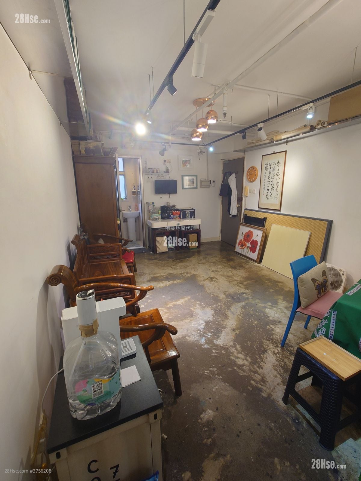 啟正中心 租盤 306 平方呎