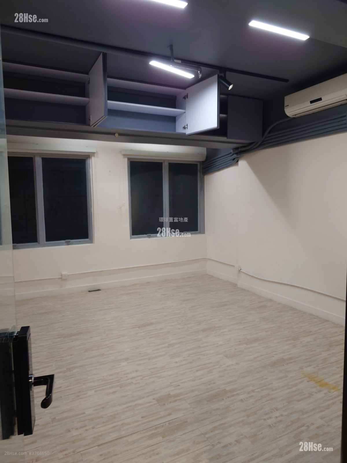 Yip Win Factory Building Rental 1,787 ft²