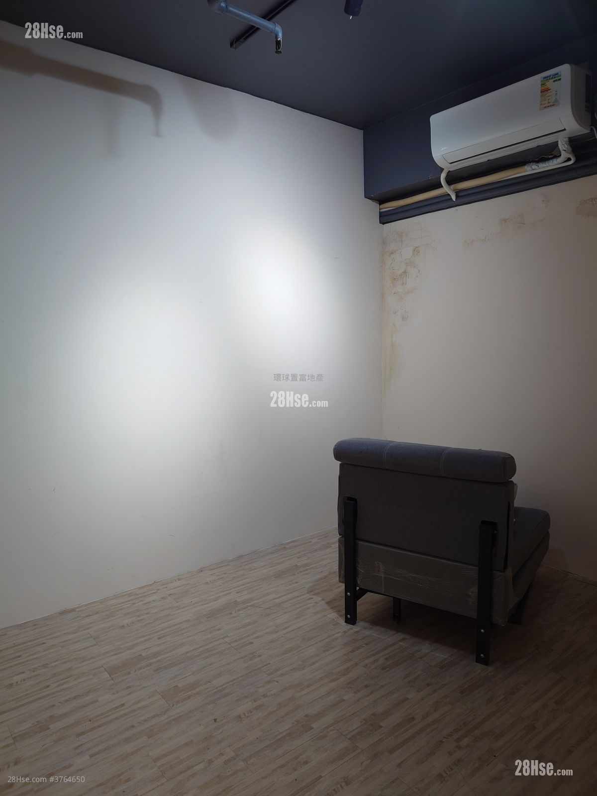 Yip Win Factory Building Rental 1,787 ft²