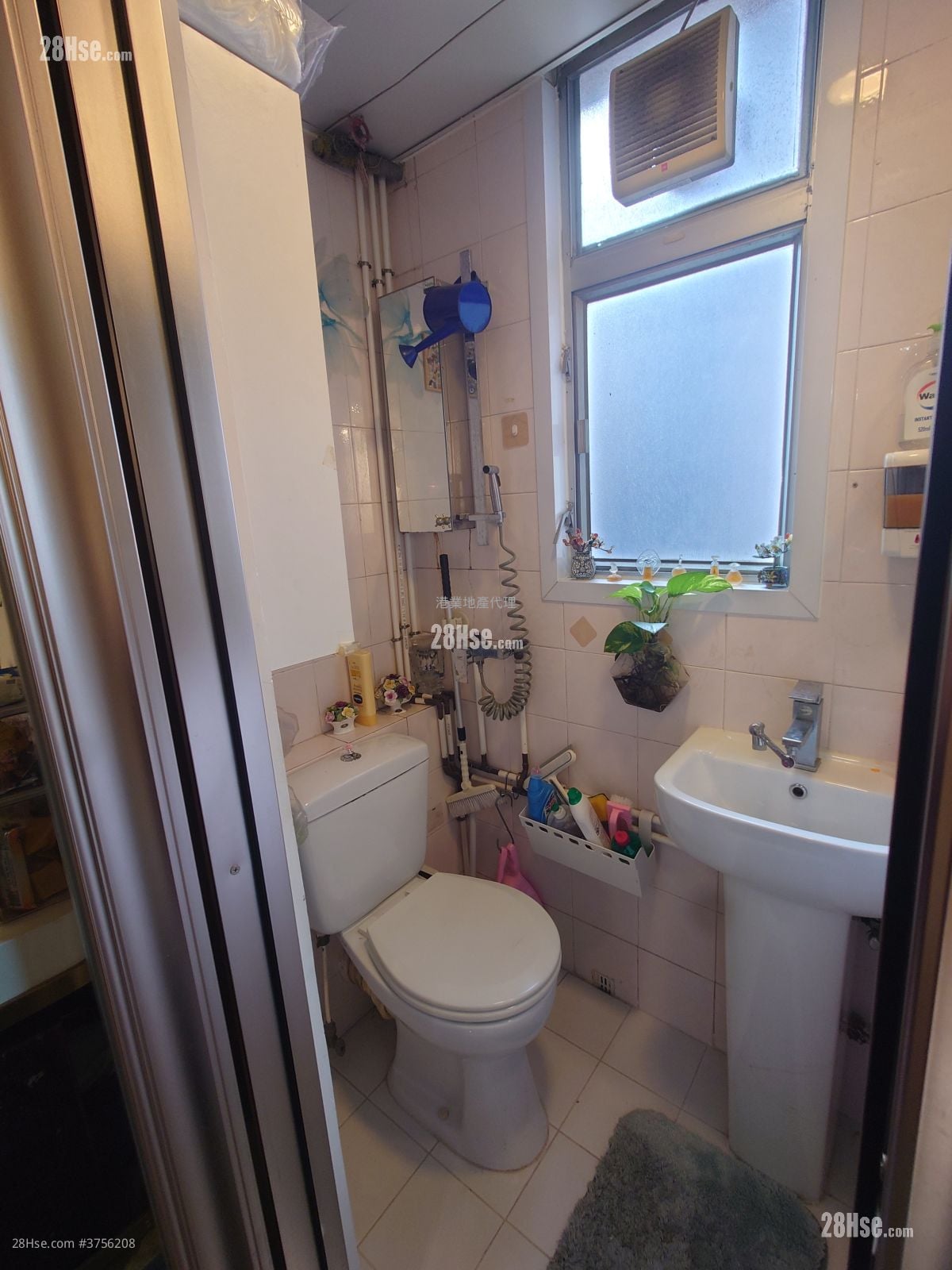 啟正中心 租盤 306 平方呎