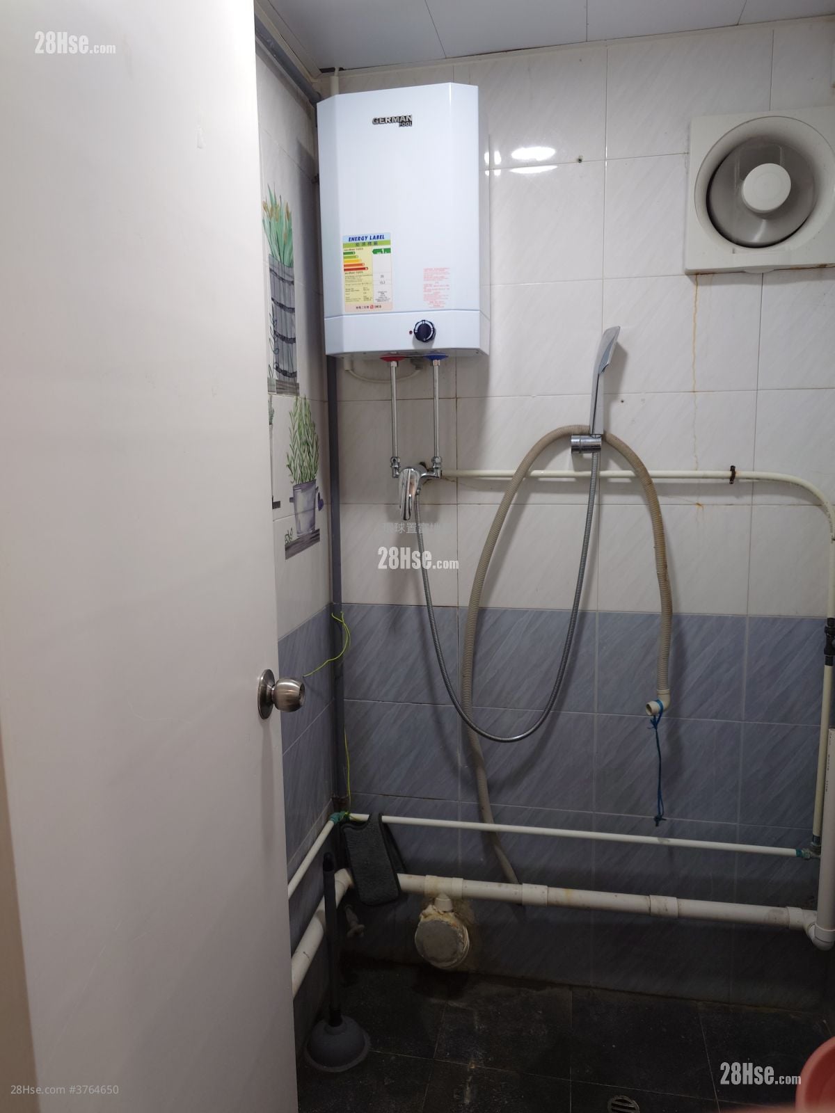 Yip Win Factory Building Rental 1,787 ft²