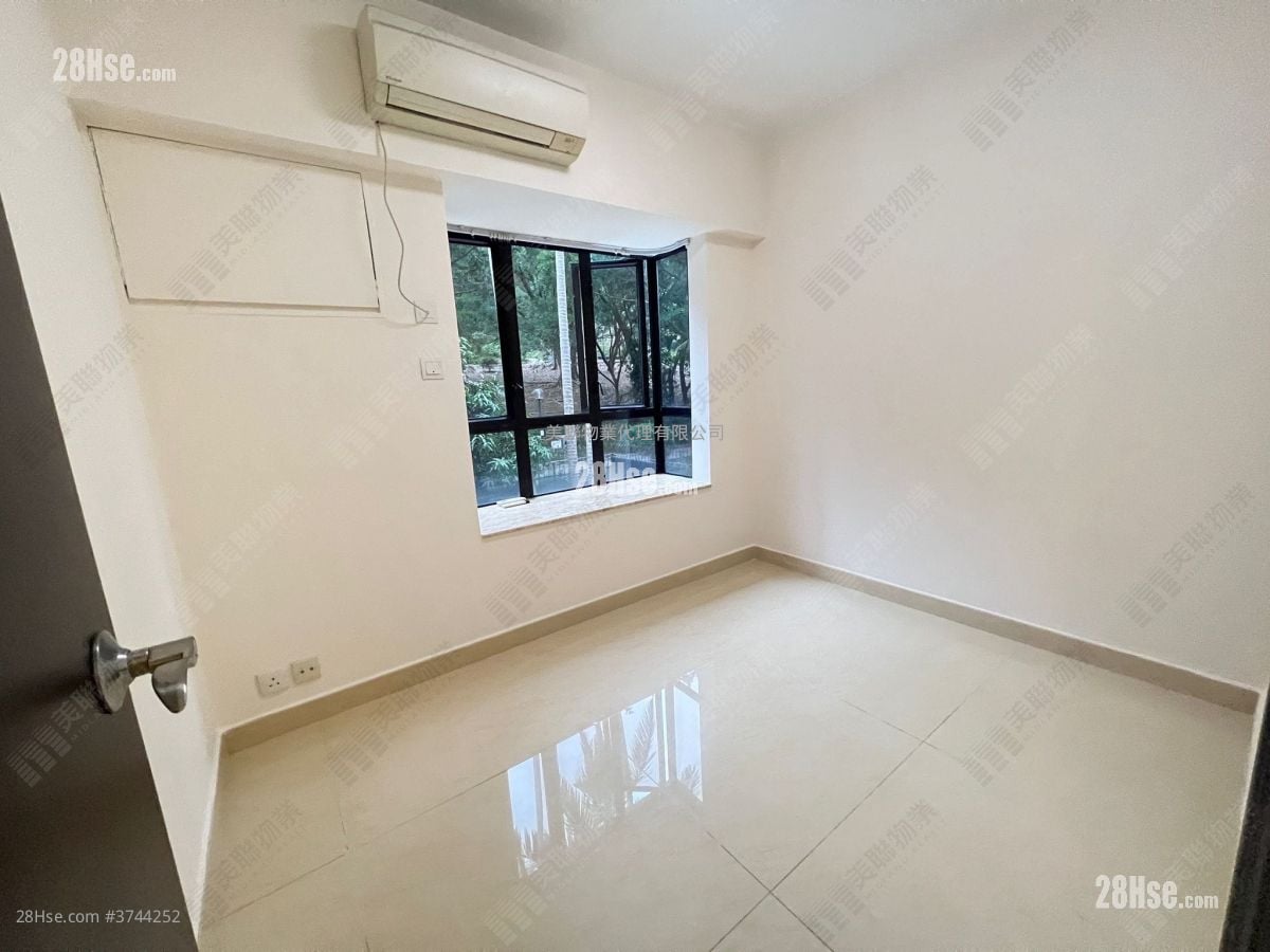 Savanna Garden Sell 3 Bedrooms , 2 Bathrooms 959 ft²