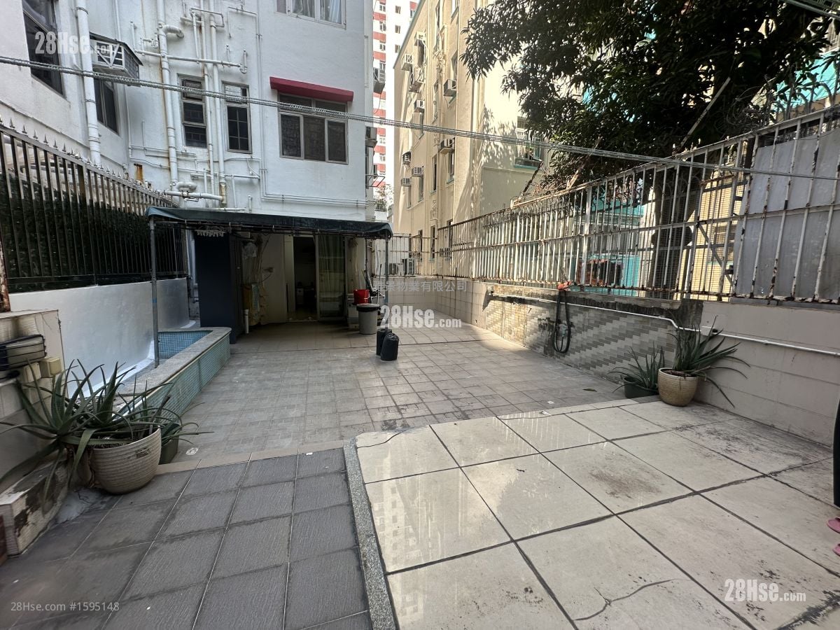 Siu Bo Mansion Sell 1 Bedroom , 1 Bathroom 229 ft²